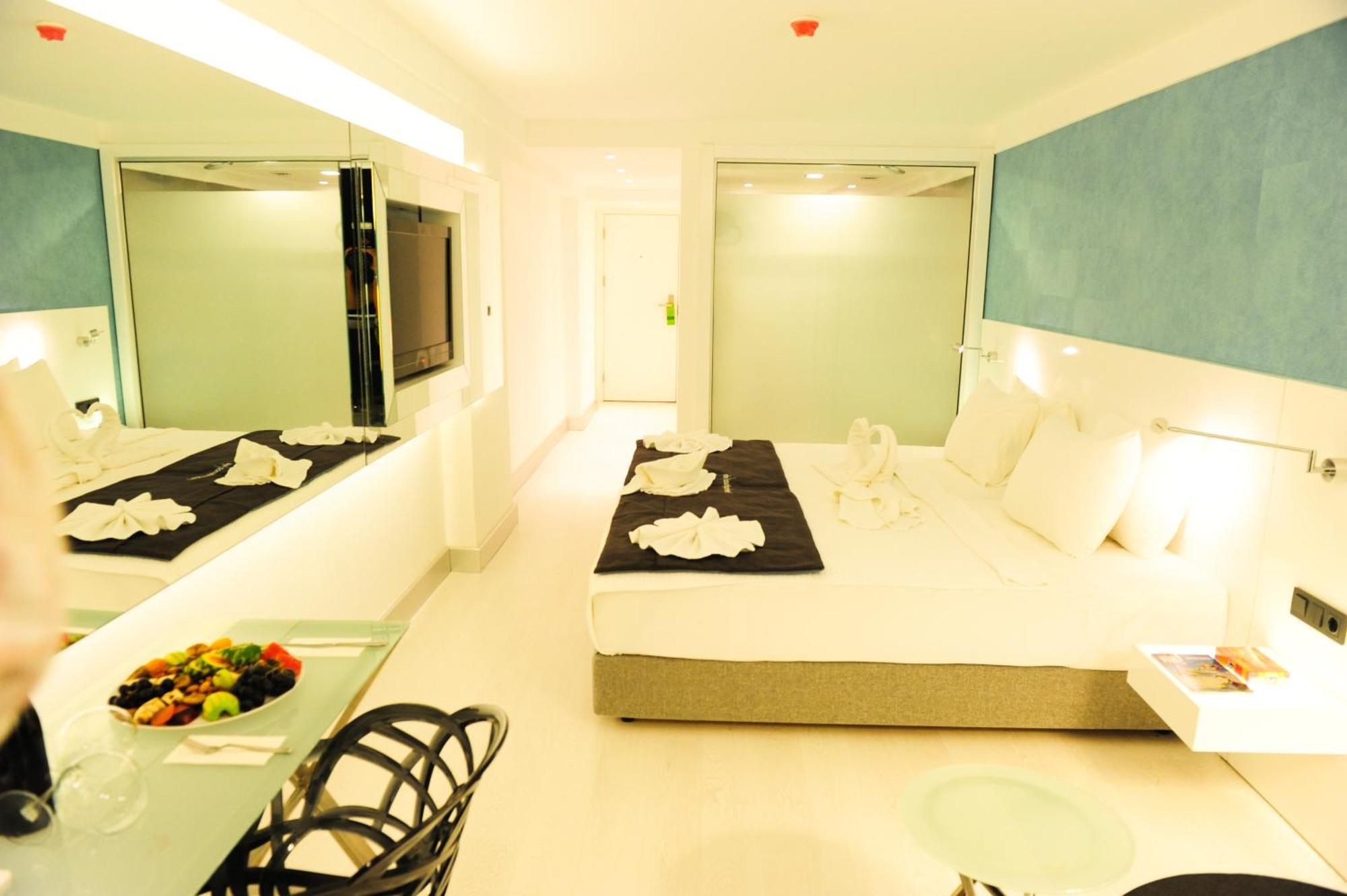 Efe Hotel Kusadasi Bagian luar foto