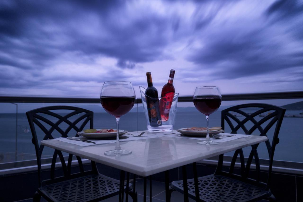 Efe Hotel Kusadasi Bagian luar foto